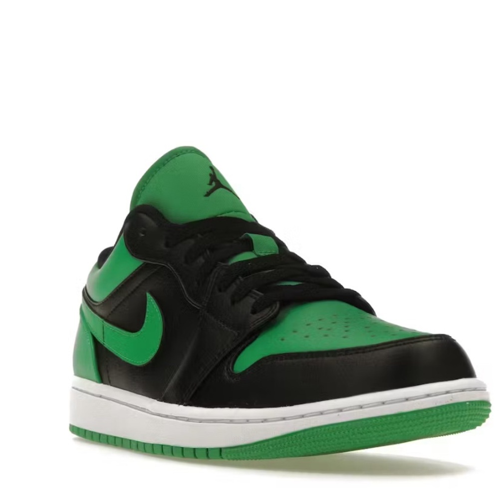 Jordan 1 low “ Lucky Green”